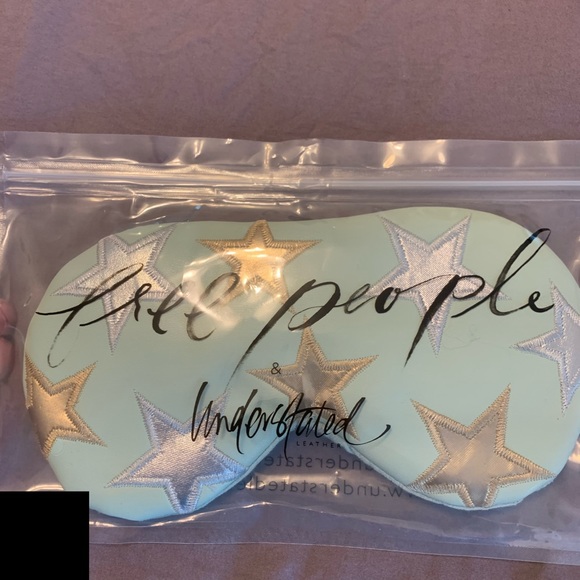 Starry Eyed Mask - Picture 2 of 3